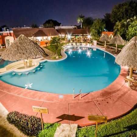 Hacienda Inn Aeropuerto Merida Exterior photo